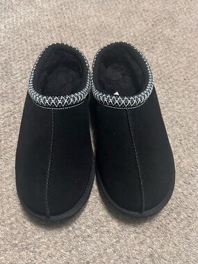 Ugg Tasman